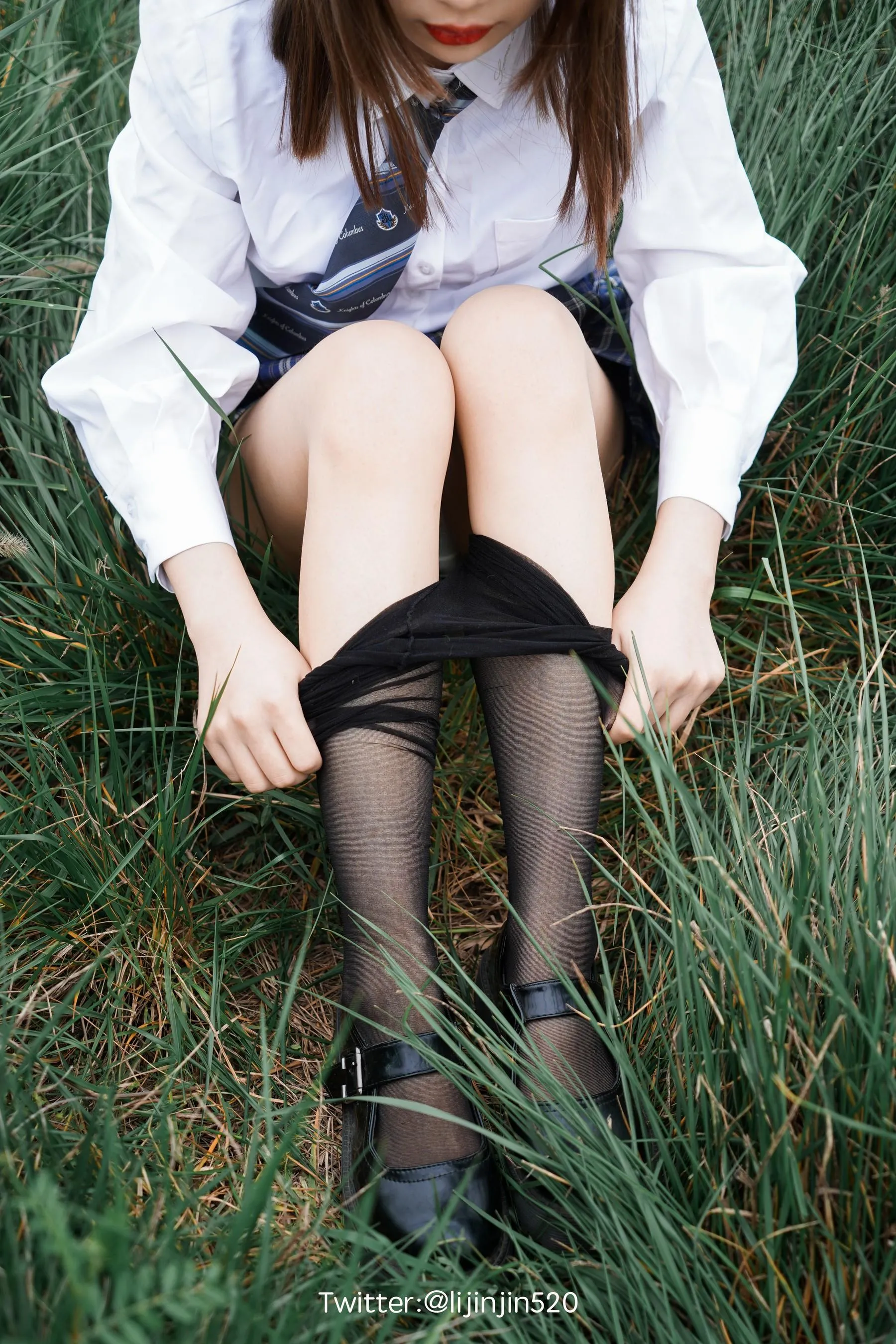 梨瑾瑾 – NO.14 户外JK2 [47P]插图1